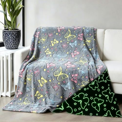 BDKCYO Kuscheldecke Kinder Einhorn/Eulen/Fußball/Weltraum Decke, Kuscheldecke leuchtet im Dunkeln,Weiche Leuchtdecke Decke Flauschige für Jungs Mädchen Sofa Kinderdecke (Schmetterlinge, 130x150cm)