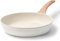 CAROTE Bratpfanne 20 cm Weiß mit Holzgriff, Granit-Antihaftbeschichtung, kleine Pfanne induktionsgeeignet, Omelett-Pfanne PFOA-frei, langlebig, leicht zu reinigen
