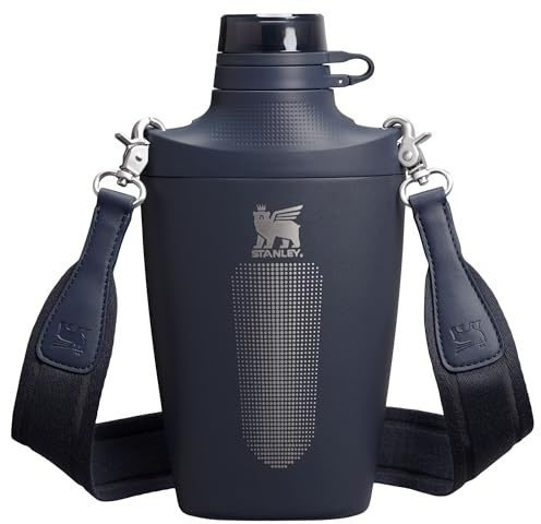 Stanley Cross Bottle – Bouteille de voyage de 650 ml avec sangle jacquard – Couvercle Tritan étanche avec paille amovible – Cantine isotherme en acier inoxydable – Sans BPA – Bleu crépuscule