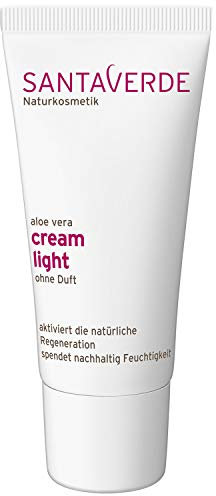 Santaverde / cream light / leichte Gesichtscreme / regenerationsfördernd / feuchtigkeitsspendend / bewahrt die Geschmeidigkeit der Haut / ohne Duft / für normale bis Mischhaut / reiner Aloe Vera Saft / eigener, kontrolliert biologischer Anbau / Gesicht & Dekolleté / Unisex / 100 % vegan / 30 ml