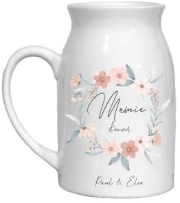 Pot à Lait Personnalisé Mamie d'Amour – Céramique Blanche – 450 ml – Couronne de Fleurs Roses – Cadeau Fête des Grands-Mères – Inscription avec Prénom des Petits-Enfants – Peut Servir de Petit Vase