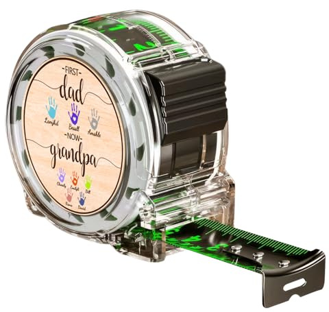 We Love You More Than We Can Measure, nastro di misurazione personalizzato per papà, personalizzabile con nome verde, rivestimento fluorescente, per San Valentino, festa del papà, Natale, compleanno
