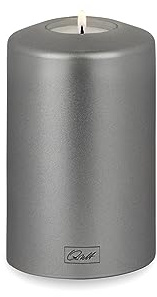 Qult Farluce Classic Metallic Silber • ∅ 8 cm Höhe 12 cm • Teelichthalter in Kerzenform • Kunststoffkerze in Kerzenoptik • Mit Teelichteinsatz • inkl. 1 TLN50 Nightlight Teelicht