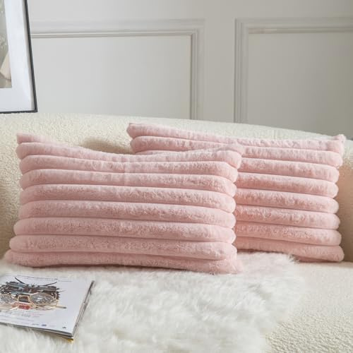 Mandioo Lot de 2 Housse de Coussin Rayures Fausse Fourrure Doux Confortable Taie d'oreiller Decoration Maison Salon Chambre pour Canapé 30X50 CM Couleur Rose