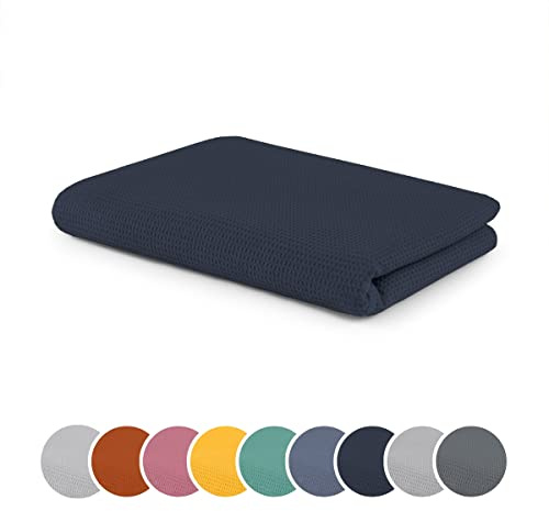 sleepling Kuscheldecke in Waffeloptik 150x200 cm, 100% Baumwolle, Weiche Sofadecke & Wohndecke 150 x 200, Temperaturregulierend, Waschbar, Made in Germany, Oeko-TEX, Navy