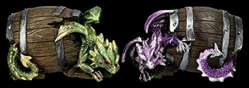 Drachen Figuren liegen in Faß 2er Set bunt | Fantasy Deko Statue