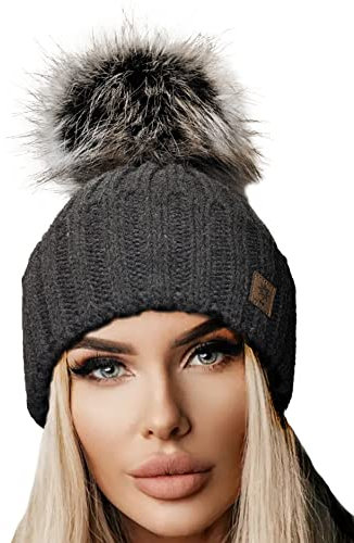 4sold Damen Winter Strickmütze – warme Beanie mit Kunstfell-Bommel – handgefertigt in Polen, italienisches Acryl, weich & atmungsaktiv, viele Farben, One Size