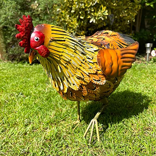 Darthome Feeding Hen Garden Ornament Metal Farmyard Chicken Sculpture Outdoor Bird Figure 32cm