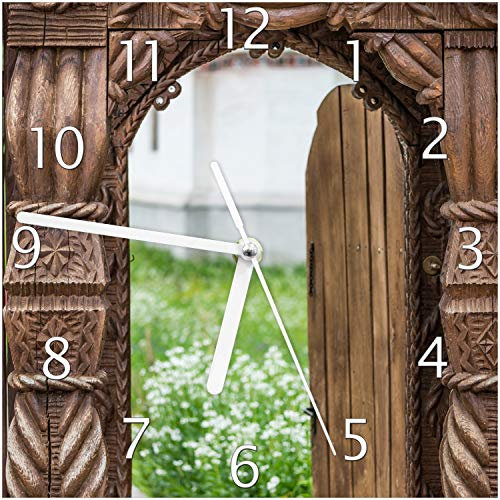 Wallario Design-Wanduhr Offene alte Pforte mit Schnitzereien aus Holz aus Glas, Motiv-Uhr Größe 20 x 20 cm, weiße Zeiger