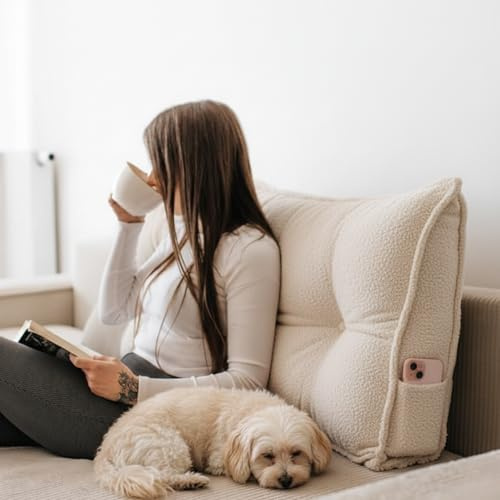Gutekissen® Rückenkissen - Lesekissen für Bett und Sofa - Keilkissen - Rückenpolster für die Wand - Sitzkissen - Wandkissen - Mit Handytasche (Crème Bouclé, 100 cm)