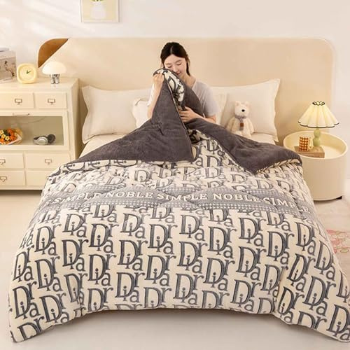 HLTQL Coperta Calda Imbottita Invernale Letto Matrimoniale Trapunte Invernali Pesanti in Lana d'Agnello Piumoni Invernali Trapunta in Velluto di Agnello Addensante Invernale(*4,200 * 230cm/3kg)