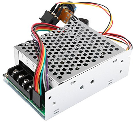 Drehzahlregler PWM für gebürstete Gleichstrommotoren DC 10V bis 55V (12V/24V/36V/48V) mit CW/CCW Umschaltschalter und Ziffernanzeige