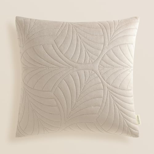 ROOM99 Kuddfodral Feel 45 x 45 cm, kuddfodral för soffkuddar, med osynlig dragkedja, sammet, beige