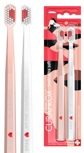 Curaprox Cepillo de dientes manual Love Edition 2025 | Ultrasuave para Dientes y Encías Sensibles | Paquete de 2, Blanco y Rosa/Fabricado en Suiza