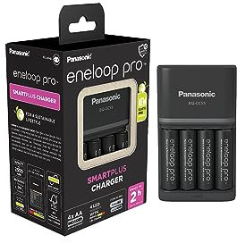 eneloop pro SmartPlus Ladegerät, für 1-4 AA/AAA NI-MH Akkus, 2 Stunden Ladezeit, 10 Sicherheitsfunktionen, inkl. 4 eneloop pro AA Akkus (2500 mAh)