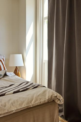 Jotex Moonbeam Verdunkelungsvorhang - Multifunktionsgardine mit 100% Lichtblockierung (1er Pack) - Taupe, 135 x 250cm