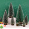 Glaxcidy Mini Alberi di Natale Artificiali, Mini Albero di Natale da 8 pezzi con Luci a LED, Mini Albero di Pino Nevicato di Diverse Dimensioni con Basi in Legno per la Decorazione Natalizia
