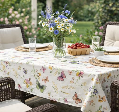 KAMACA Tischdecke Schmetterlinge auf der Blumenwiese – 130x170 cm rechteckig – Florale Tischwäsche mit bunten Faltern & Frühlingsblumen – Waschbare Sommer-Deko für Küche, Esstisch & Garten