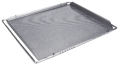 Städter We Love Baking Herdbackblech 40x35cm gelocht mit Antihaftbeschichtung für besonders knusprige Backergebnisse – PFAS-freies Backblech mit verstellbaren Randbügeln bis 55 cm