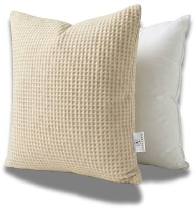 NOAH VERDE Zierkissen-Waffelpique mit Füllung Beige, Kissen 45x45 Sommer | Dekokissen atmungsaktiv Couch, Waffeloptik naturfarben, Sofakissen mit Füllung und Bezug, 100% Baumwolle Waffelpikee Muster