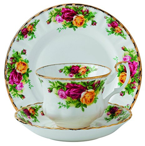Royal Albert Old Country Roses - Set da 3 pezzi, 20,3 cm, per lo più bianco con stampa floreale multicolore