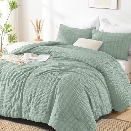 AveLom Sage Green Seersucker Twin/Twin XL Comforter Set (68x90 inches), 2 Pieces-100% Soft Microfiber Lightweight Comforter with 1 Pillowcase, All Season Down Alternative Comforter Set for Bedding