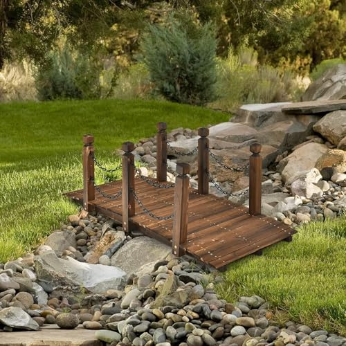 HAPPYGRILL 5FT Wooden Bridge, Decorative Small Arc Pond Bridge Landscaping Bridge with Safe Chain Railings, Garden Bridges for Outdoors, Backyard, Garden Farm, Courtyard