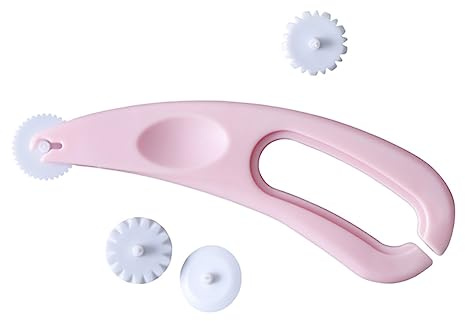Tagliapasta a Rullo per Griglia, Set da 4 Ruote in Plastica Rosa | Biscotti e Torte Salate, Facile da Usare e Pulire, Risparmia nella Preparazione