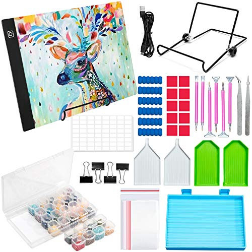 MTSCE Tablette Lumineuse A4, 5D Diamond Painting Complet pour Dessin, Tableau Lumineux LED A4 avec 5D Broderie Diamant pour Dessin, Esquisser, Animation 62 pièces