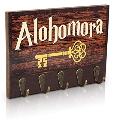 getDigital Alohomora Schlüsselbrett aus Holz - Magischer Fantasy Schlüsselhalter mit 5 Schlüssel-Haken, Schlüsselleiste für Flur, Büro & Küche - Deko Schlüsselboard als fabelhafter Fanartikel