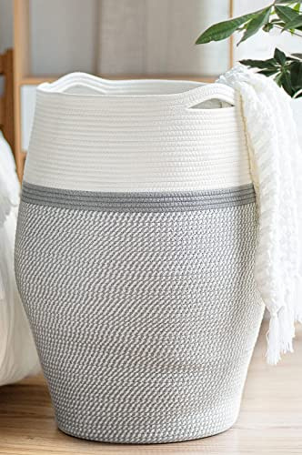 TIMEYARD Aufbewahrungskorb Groß Geflochten 65cm Weiß Grau | Großer Korb für Decken, Kissen und Kleidung. Stilvolle Aufbewahrung für Wohnzimmer, Schlafzimmer und Zuhause