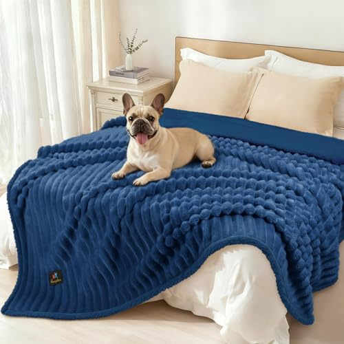 luciphia Couverture Imperméable pour Chien,Lavable en Machine,Adaptée Aux Chats et Aux Chiens,Couverture en Polaire Sherpa Douce et Moelleuse Qui Protège Les Lits et Les Canapés,Bleu marine 145*165cm