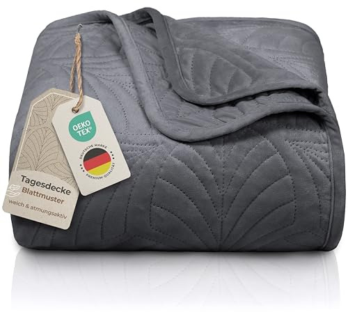 Gräfenstayn Premium Tagesdecke 220x240 cm – Bettüberwurf mit Nahtloser Steppung & Blatt-Design – Samt-Decke – weich, knitterfrei & pflegeleicht – Überwurf für Bett & Sofa (anthrazit)