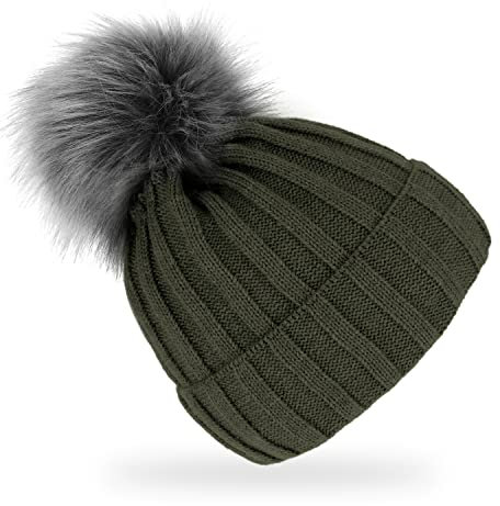 fiebig Strickmütze mit Kunstfell Bommel | Mütze aus Wolle mit Fleece-Futter | Beanie Made in Europe (Olivgrün)