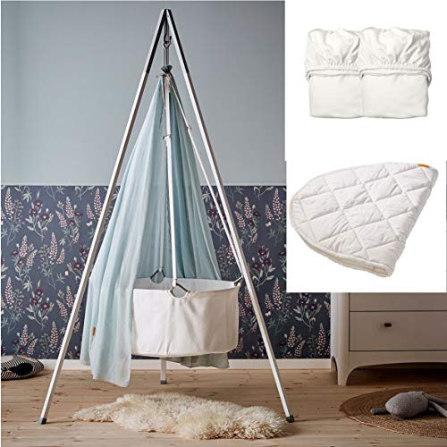 Leander Wiegen-SET - ALL INCLUSIVE - Wiege weiß mit Stativ weiß, Schleier dusty blue, 2 Spannbetttücher weiß, 1 Matratzenauflage