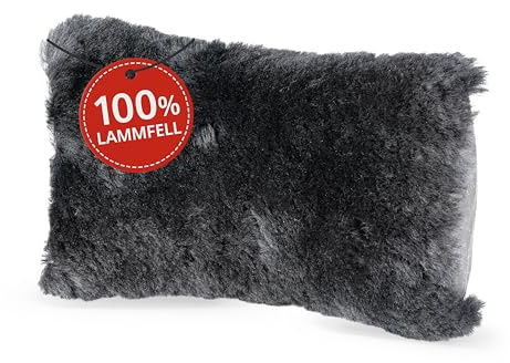 Walser Lammfell Nackenstütze Mila, Auto Nackenkissen aus 100% Lammfell, Nackenkissen Auto, Nackenkissen Reise, Reise Nackenkissen, Travel Pillow, Reisekissen Flugzeug, Flugzeug Kissen schwarz