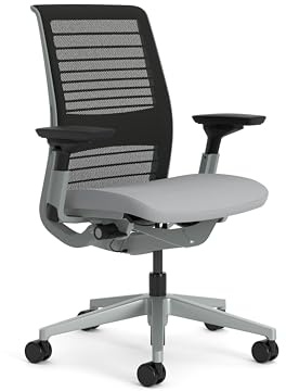 Steelcase Think Ergonomischer Bürostuhl mit LiveBack Lendenwirbelstütze, 4D-Armlehnen, nachhaltiges Design, Pfeffer