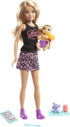 Barbie Skipper Babysitters Inc. Doll & Accessories Set with 9-in / 22.86-cm Blonde Doll, Baby Doll & 4 Storytelling Pieces for 3 to 7 Year Olds, GRP13