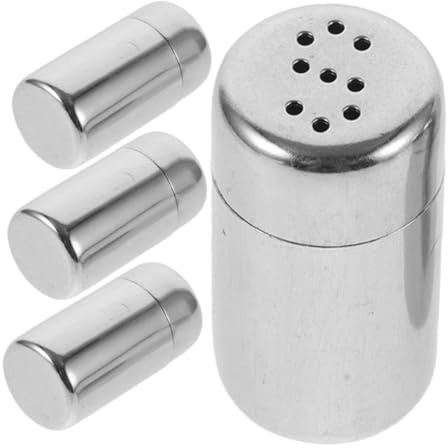 TOYANDONA Lot de 4 Mini Saupoudreuses à Condiments en Acier Inoxydable Format S Compact pour Sel et Poivre Ustensile Cuisine Portable Camping Pique- et Voyages