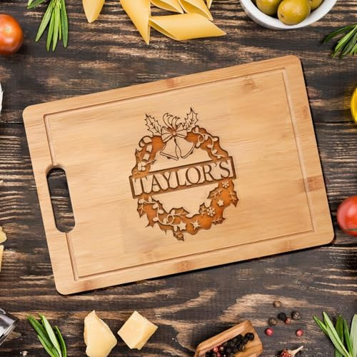 Planche à découper personnalisée pour Noël, cadeau pour les amis et la famille, décoration de cuisine parfaite pour les vacances, pendaison de crémaillère