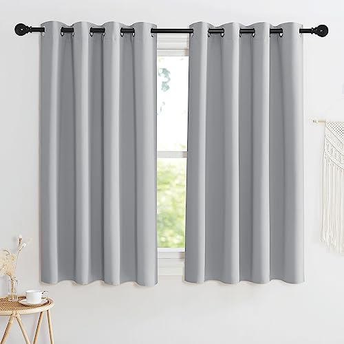 KGORGE Verdunklungsvorhänge Kurz Vorhang Blickdicht mit Ösen | Hellgrau,2er Set,160 x 140 cm(HxB),Thermovorhang Hitzeschutz,Verdunkelung,Sonnenschutz,für Schafzimmer/Küche