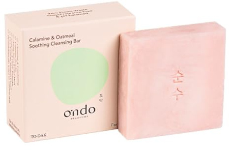 Ondo Beauty 36.5 CALAMINE & OATMEAL SOOTHING CLEANSING BAR, der feste Reiniger mit Kalamin und Haferflocken für Gesicht und Körper, pH-ausgewogen, 70 g