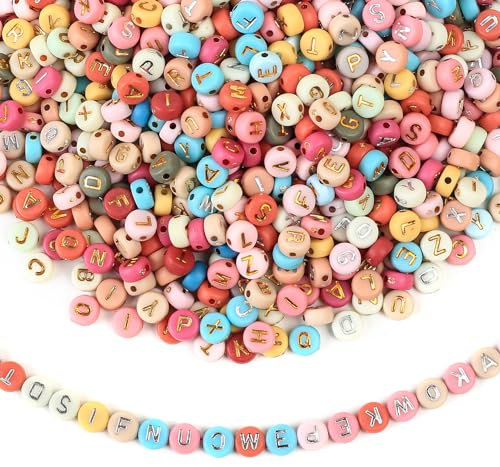 Buchstabenperlen zum Auffädeln, 1000 Stück A-Z Buchstaben Perlen Set, Bunte Acrylperlen Buchstaben zum Auffädeln für Armbänder Anhänger Halsketten Schmuck DIY Herstellung, Gold+Silber