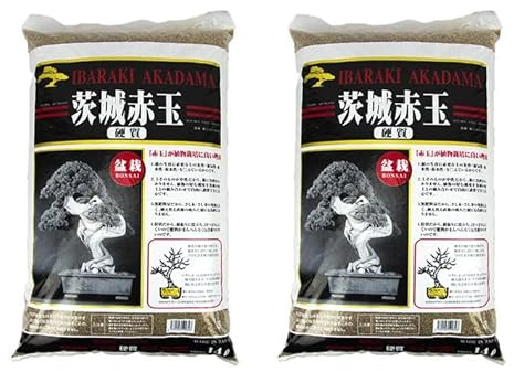 GEOSISM & NATURE Akadama, hard quality, akadama per bonsai giapponese, substrato drenante e trattenente, ideale per rinvaso, coltivazione e miscela terricci (2/5 mm, 2 sacchi - 14 LT)