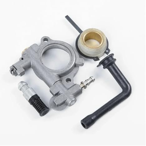 UYTGFO Compatible con motosierra Stihl MS260 024 026 MS 240 260, accesorios for equipos eléctricos, 1121 007 1043, 1121 640 3203, kit de engranaje helicoidal for bomba de aceite.