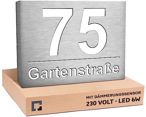 PRINTIMA Premium Gravur Personalisierter Hausnummer Anthrazit Beleuchtet Led Strom 230V, Hausnummernschild mit Dämmerungssensor |30x40cm, 6W /A++| Wasserdicht, Funktion trifft auf Qualität und Stil
