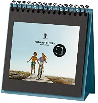 Rössler Foto Tischaufsteller für 13x18 Fotos | Tisch Fotoalbum zum einkleben | Fotoalbum Ringbuch | Fotobuch zum Selbstgestalten | Tisch-Fotohalter | Maße: 190x190mm | 1 Stück | Farbe: Blau | Denim | Ringgebundenes Fotoalbum zum Einkleben und Präsentieren von Erinnerungen auf Tisch oder Regal