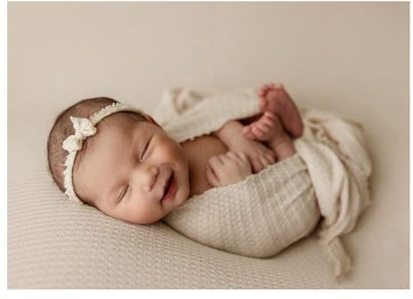 Ederafoto Newborn Photography Backdrop Kit Props Wrap Backdrop Kit Baby Photoshoot Texture Knitted Fringe Waffle Sweater (Beige Background with Wrap)