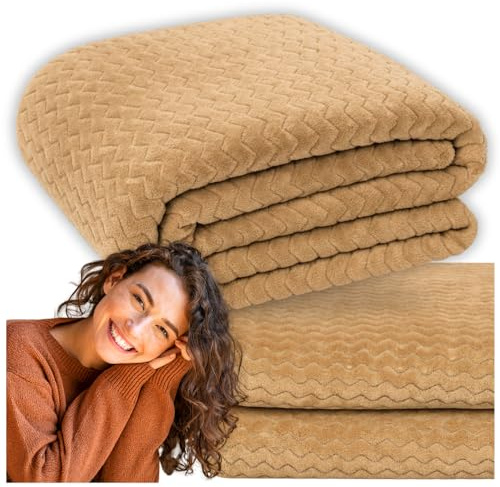 ZOLTA Kuscheldecke 200x220 cm Beige Wohndecke Tagesdecke Sofaüberwurf warm weich dick geprägtes Muster Oeko-TEX pflegeleicht Geschenk Wohnzimmer Schlafzimmer Skandinavisch Polyester