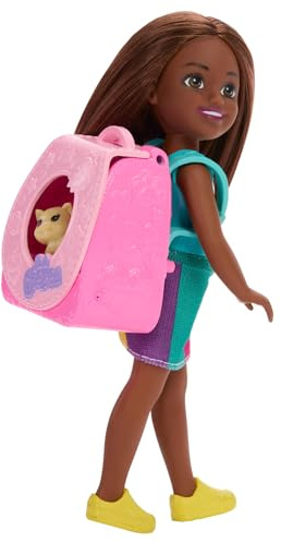 Barbie - Zainetto di Chelsea Dolce Gattino, playset con bambola mora, zaino con gattino e accessori come bottiglia e gomitolo inclusi, giocattolo per bambini, 3+ anni, JBF45